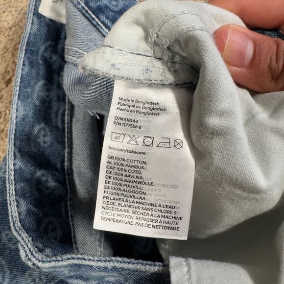 H&M Disney 100 X Monogram Jeans Loose Straight Leg Men 30X32 EUC Rare Light Wash - Picture 8 of 11